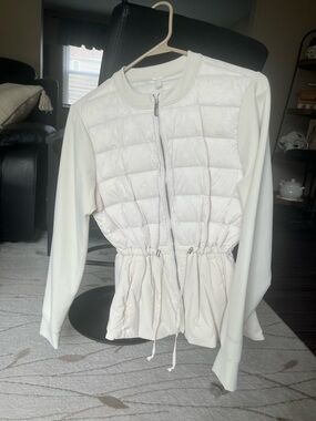 lululemon athletica Cream Quilted Drawstring Jacket - Women